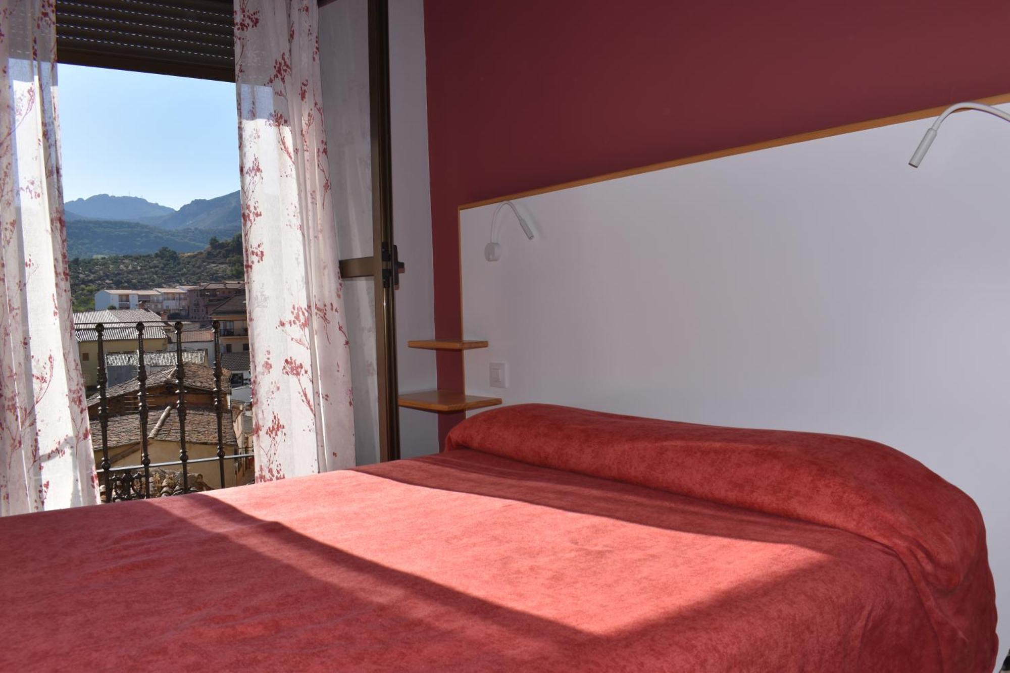 Hostal Altamira Guadalupe กวาดาลูเป ภายนอก รูปภาพ